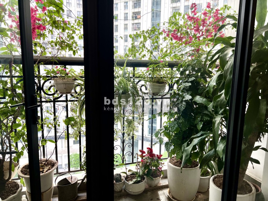 Cần bán căn hộ 2 phòng ngủ tại CT8, chung cư The Emerala Mỹ Đình, liên hệ 0983417868