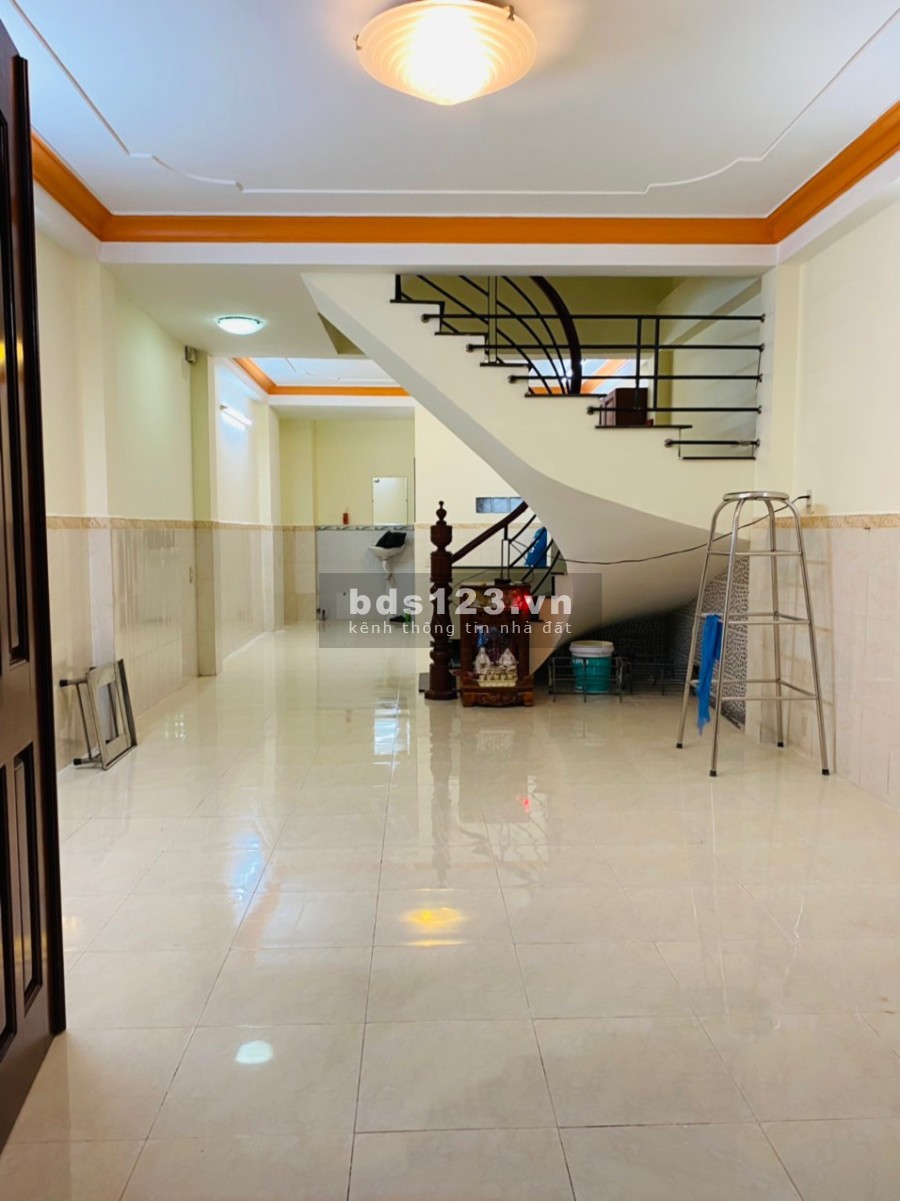 Nhà nguyên căn hẻm Huỳnh Tấn Phát cho thuê giá rẻ 12 triệu/tháng, không ngập nước
