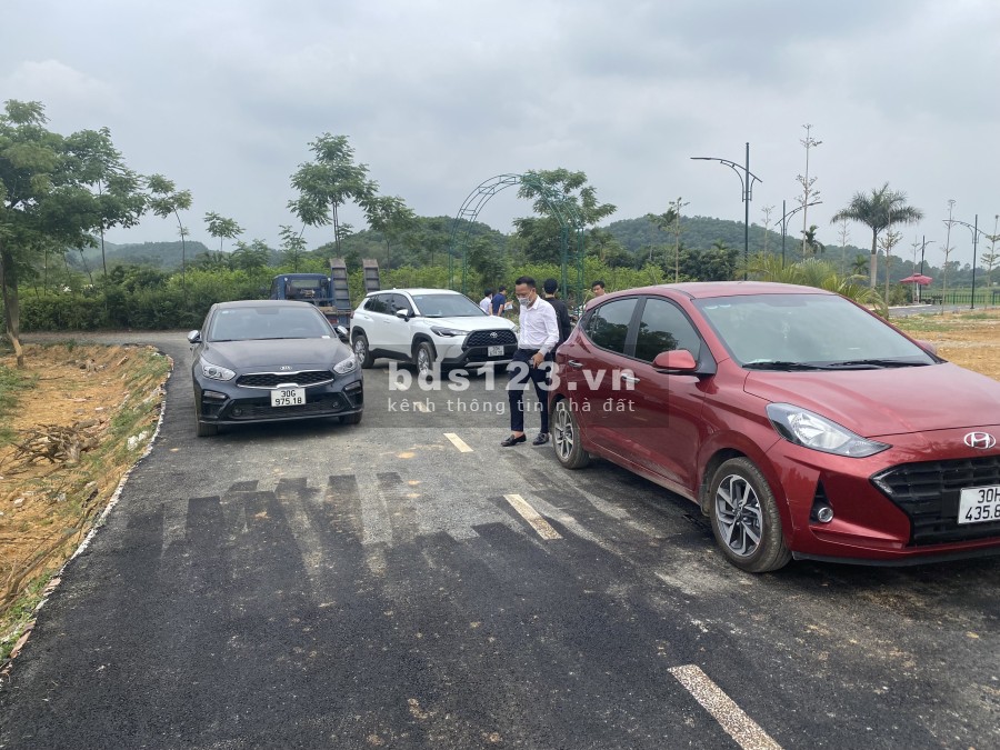 Đất vị trí vàng mặt đại Lộ Thăng Long diện tích sử dụng 100m2 giá bán chỉ 1,5 tỷ
