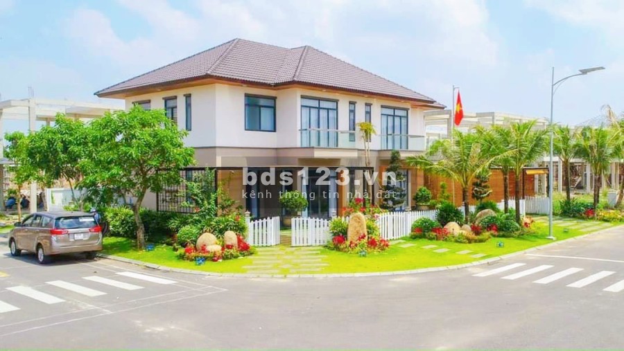 Bán nhà phố liền kề giá 2.1 tỷ, Bình Dương, liên hệ 0907758378 - Ms Hoa
