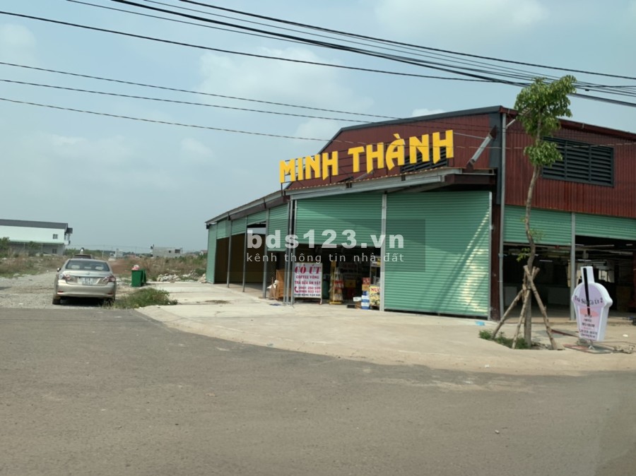Cần bán gấp 3 lô mặt tiền đường 16m ngay sát chợ Minh Thành Becamex giá chỉ 13.3 triệu/m2