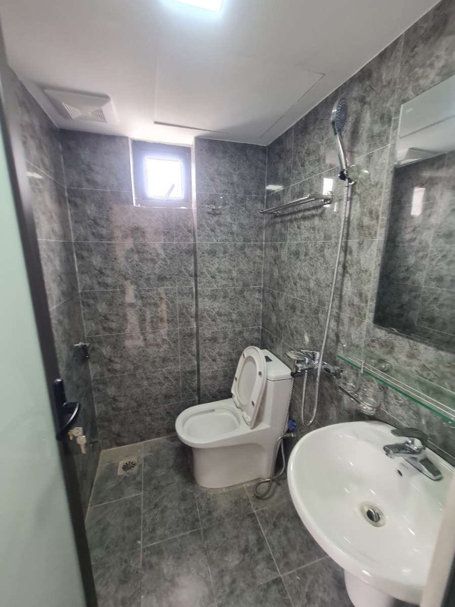 Chính chủ cần bán siêu phẩm ccmn dòng tiền 7 tầng x 18 phòng full nội thất tại Xuân Đỉnh