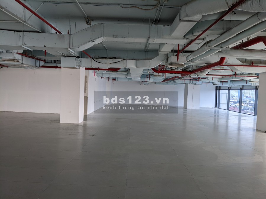 Cho thuê sàn 1500m2 - 4000m2 tại trung tâm Quận Thanh Xuân, giá 15$-20$ lô góc mặt tiền