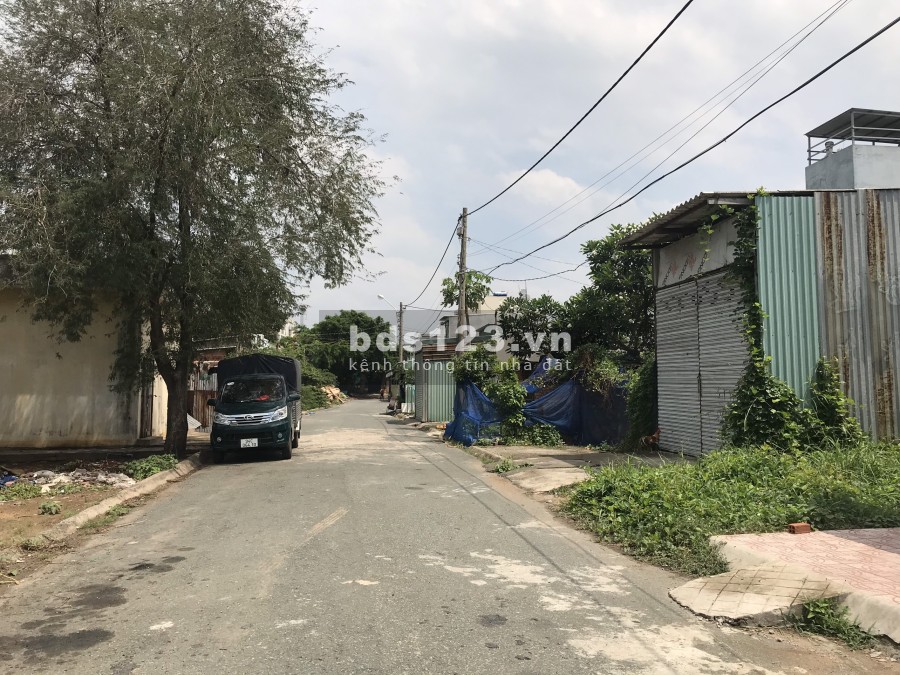 Bán đất xây trọ đối diện cty may và gia công ngay chợ Nhựt Chánh lhcc 0762 939 117