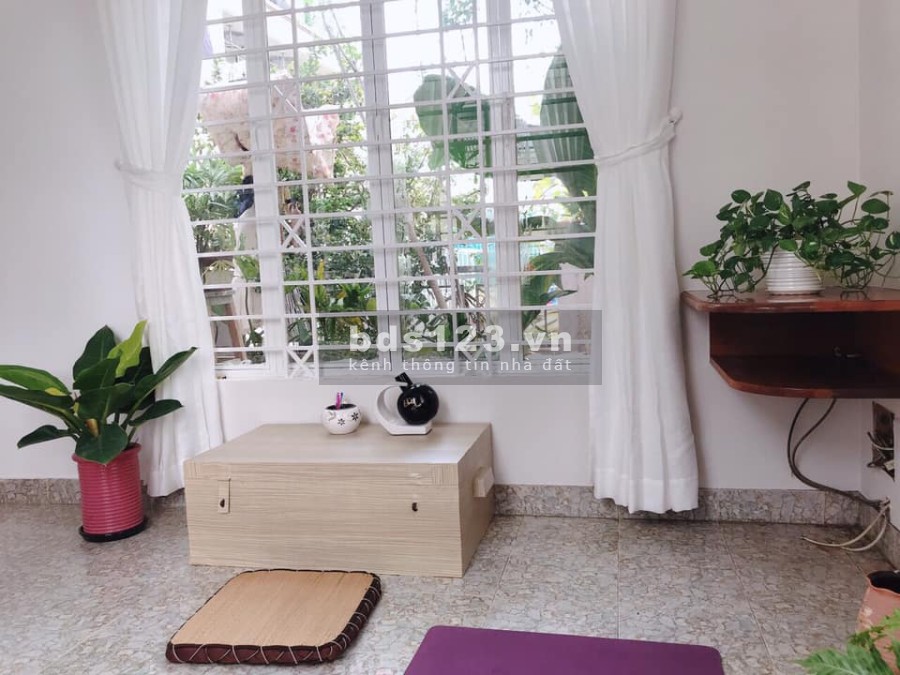 Nhà Thích Quảng Đức, Phường 5 Phú Nhuận, vuông vức ngang hiếm 4.7 x 10.5m, 49m2, nhỉnh 5 tỷ