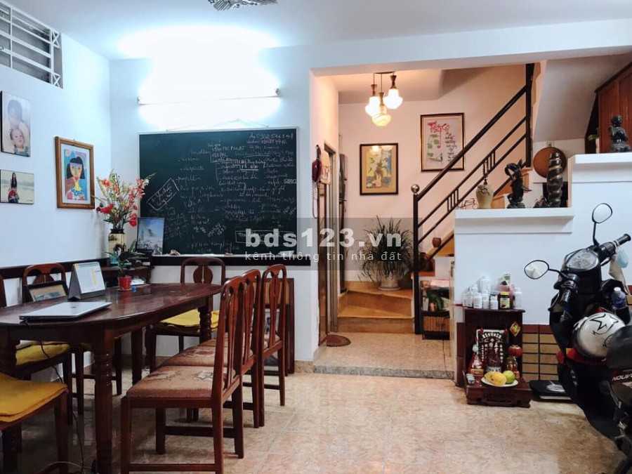 Nhà Thích Quảng Đức, Phường 5 Phú Nhuận, vuông vức ngang hiếm 4.7 x 10.5m, 49m2, nhỉnh 5 tỷ
