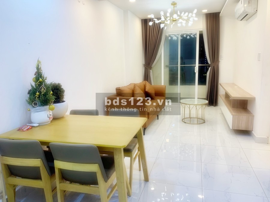 Nhà đẹp Y HÌNH, 58m2 View Đông Bắc, Tầng thấp. Thanh tóa 5.95 tỷ Terra Royal, La Vela Hotel