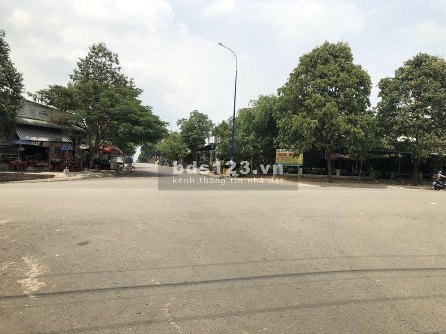 Cần bán lại 2 dãy phòng trọ đang cho thuê kín, đối diện khu công nghiệp Vsip 2 giá đầu tư