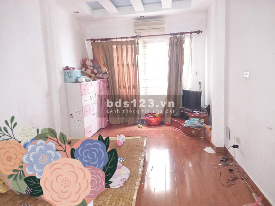 Bán nhà vào ở luôn trung tâm Quận Cầu Giấy, dtsd 38m2, 4 tầng giá bán 4.65 tỷ, khu an ninh