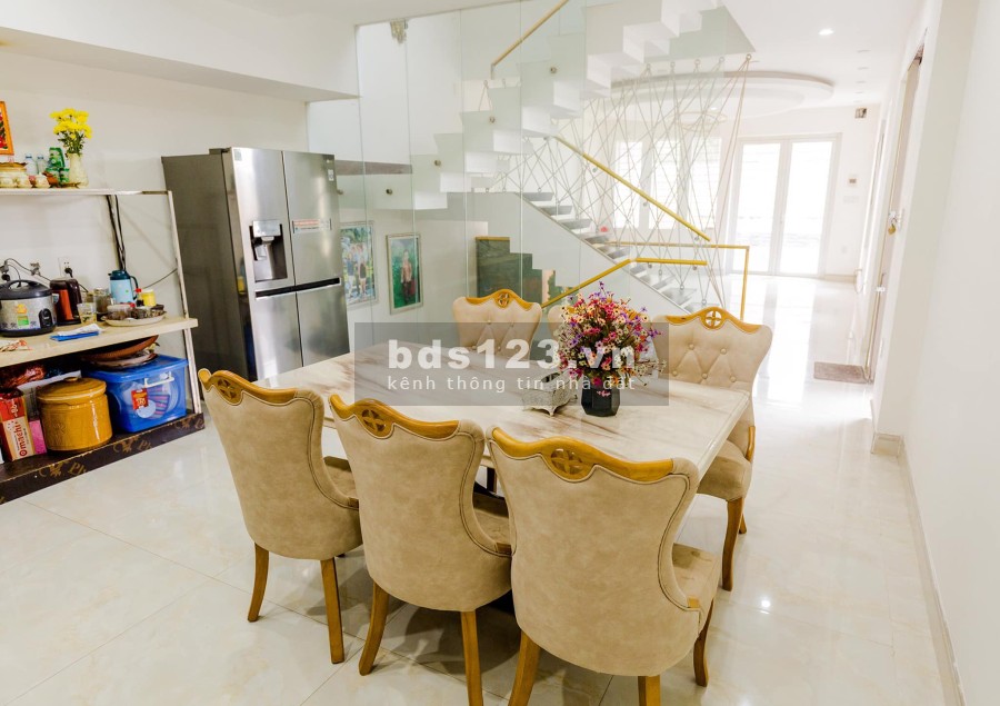 Bán nhà nguyên căn mới xây Tôn Đức Thắng, Hoà Minh, dtsd 170m2, 4 phòng ngủ, giá 3.7 tỷ
