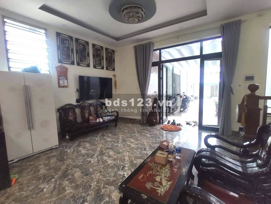 Bán nhà nguyên căn mới xây Tôn Đức Thắng, Hoà Minh, dtsd 170m2, 4 phòng ngủ, giá 3.7 tỷ