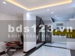 Bán nhà Minh Khai, ngõ thông rông, gần ô tô, kinh doanh, diện tích 34m2, giá 3 tỷ khu an ninh