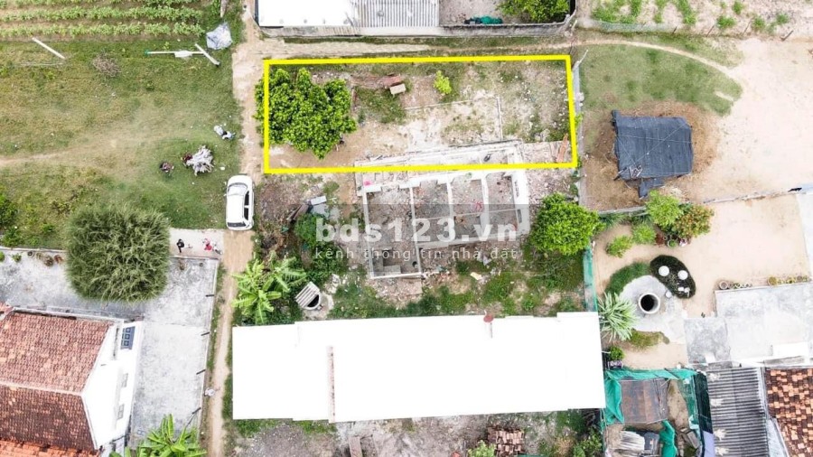 Bán nhanh lô góc 2 mặt tiền gần TĐC Ninh Thọ giá bán nhanh 800 triệu, lh 0367794011