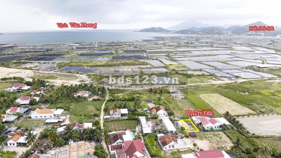 Bán nhanh lô góc 2 mặt tiền gần TĐC Ninh Thọ giá bán nhanh 800 triệu, lh 0367794011