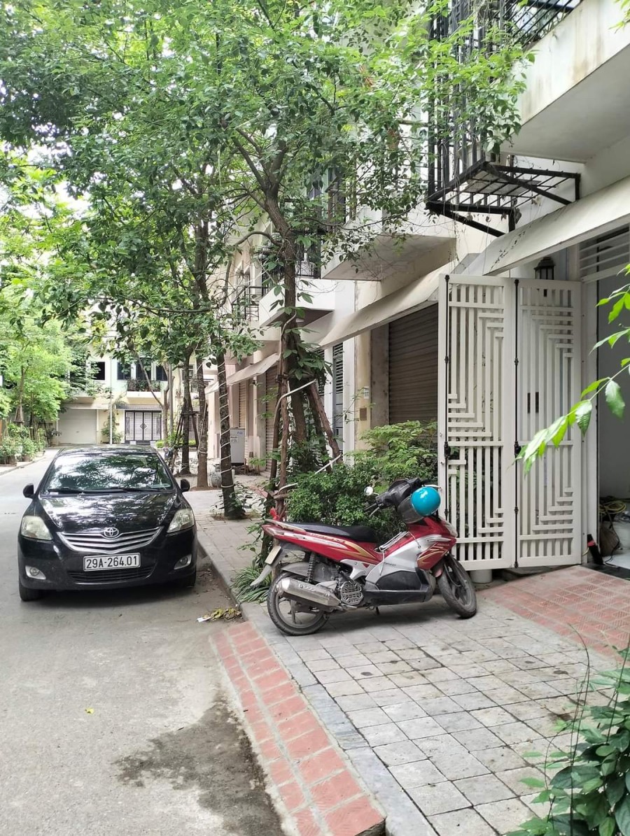 Bán nhà phố Nguyễn Thị Định, Thanh Xuân, 5 tầng đúc, thang máy, ô tô tránh, kinh doanh, dt 45m2