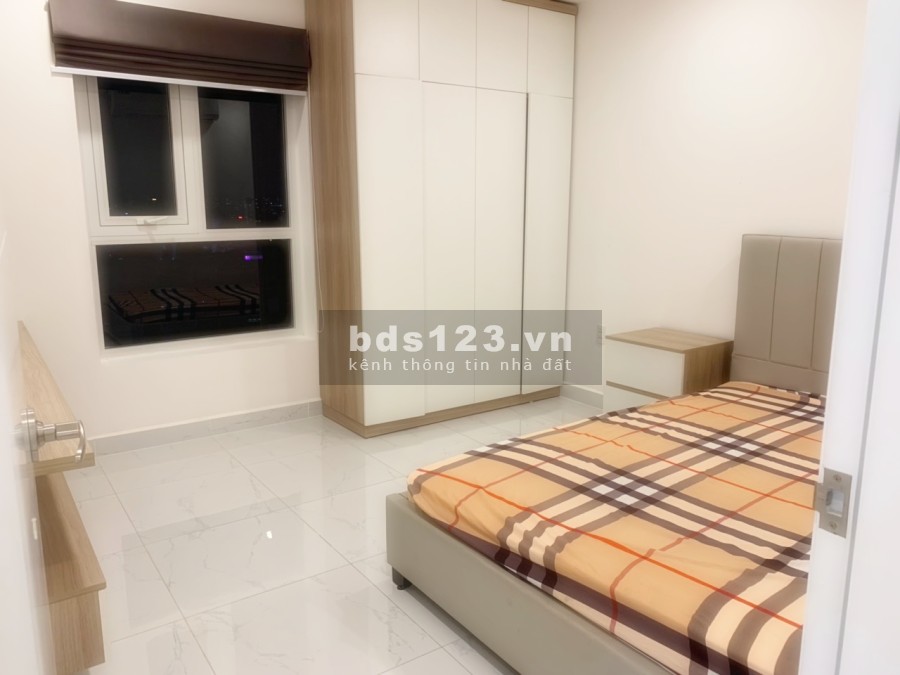 Nhà đẹp Y HÌNH, 58m2 View Đông Bắc, Tầng thấp. Thanh tóa 5.95 tỷ Terra Royal, La Vela Hotel