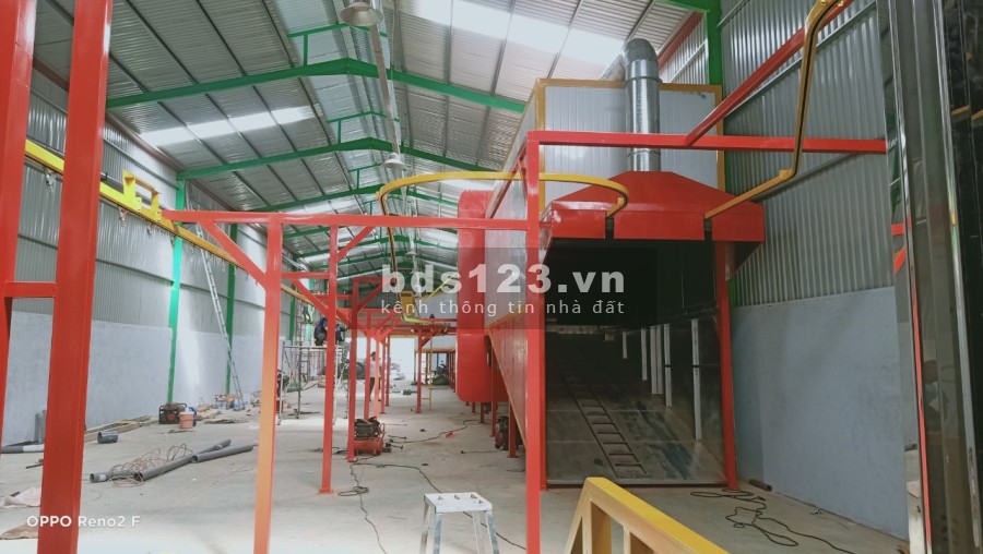 Cho thuê nhà xưởng diện tích 1300m2, hệ thông sơn tĩnh điện mới 100%, giá tốt
