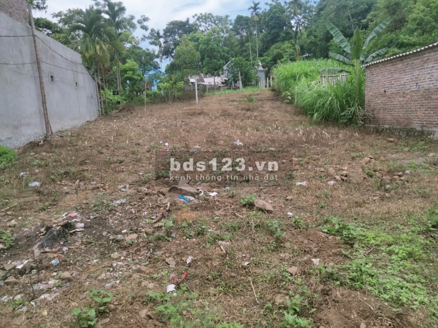 Bán 700m đất Kim Bôi Hoà Bình có 400m2 ONT bám đường bê tông khoảng 15m giá tốt