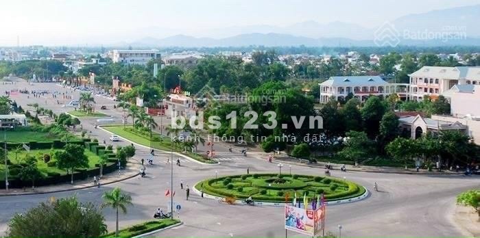 Bán 3 lô liền kề mặt tiền đường Hùng Vương, thành phố Tam Kỳ giá 37 triệu/m2