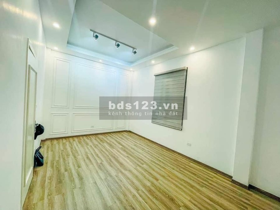 Nhà phố Xuân Thuỷ, Dịch Vọng Hậu, Cầu Giấy dt 35m2 6 tầng thang máy giá bán 5.3 Tỷ