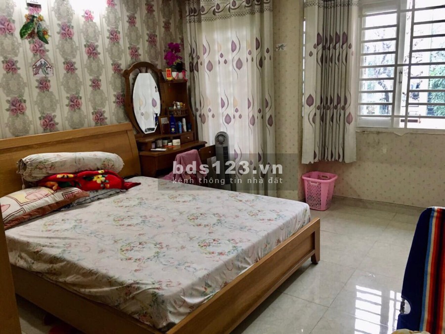 Bán nhà Nguyễn Sơn Tân Phú, Phường Phú Thọ Hòa, 4 tầng, HXH, Tân Phú. 0902053125.