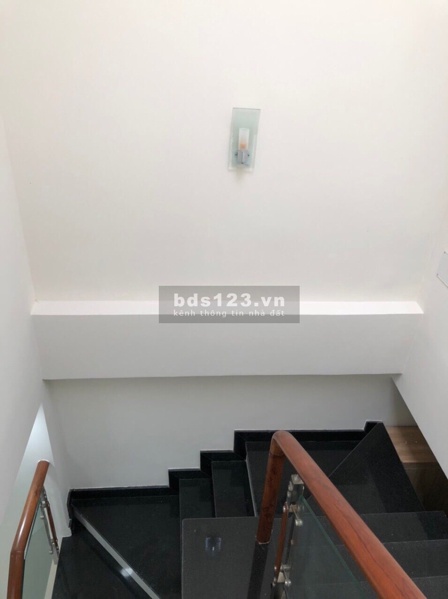 Bán Nhà Riêng Nguyễn Thị Tầng giá 5.05 tỷ, P2, Quận 8, sổ hồng riêng, hoàn công đủ