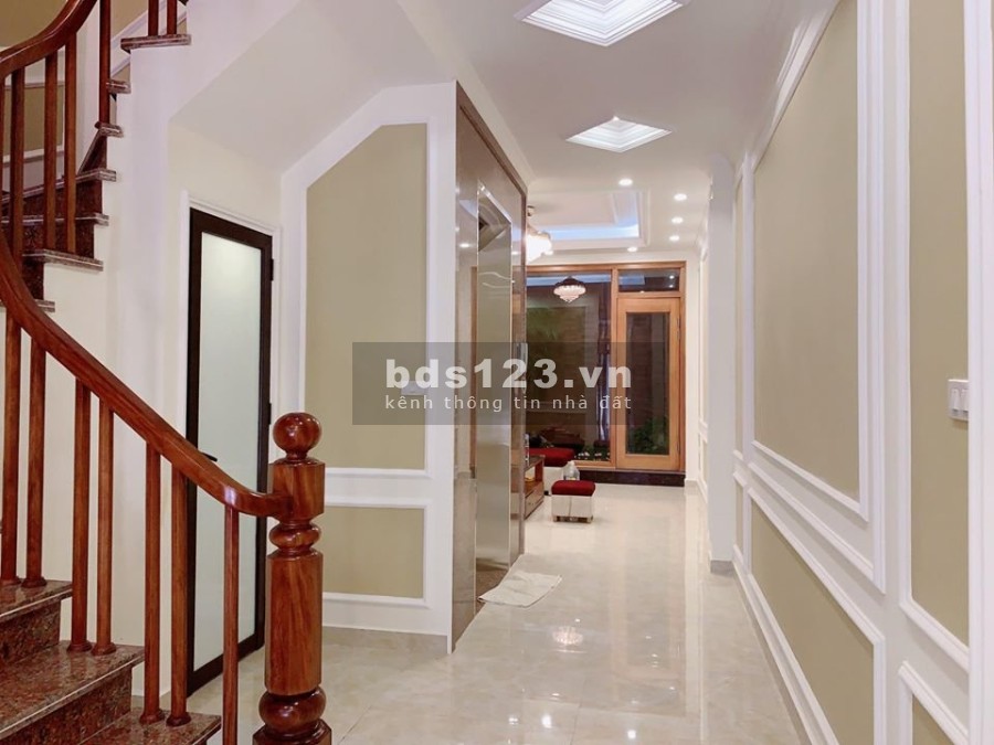 Bán gấp nhà Đức Diễn Bắc Từ Liêm 55m2x 4 tầng giá 5.9x tỷ ngõ thoáng hiếm, lh 0386392021