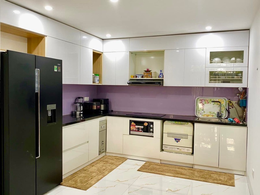 Bán nhà mới đẹp tặng nội thất trung tâm Quận Sơn Trà giá rẻ, đầy đủ tiện nghi, giá tốt