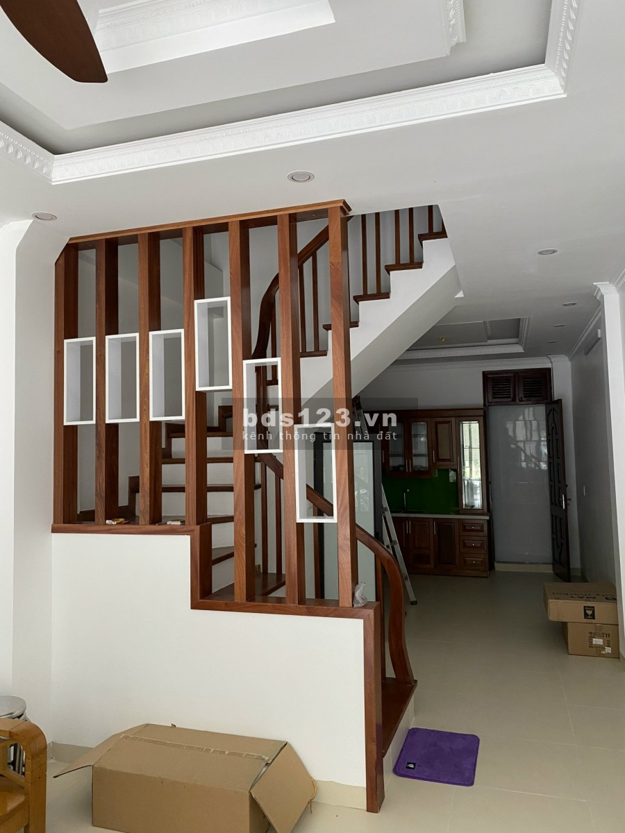 Bán nhà Đức Diễn Quận Bắc Từ Liêm ô tô đỗ cửa liên hệ 0962640181 giá tốt
