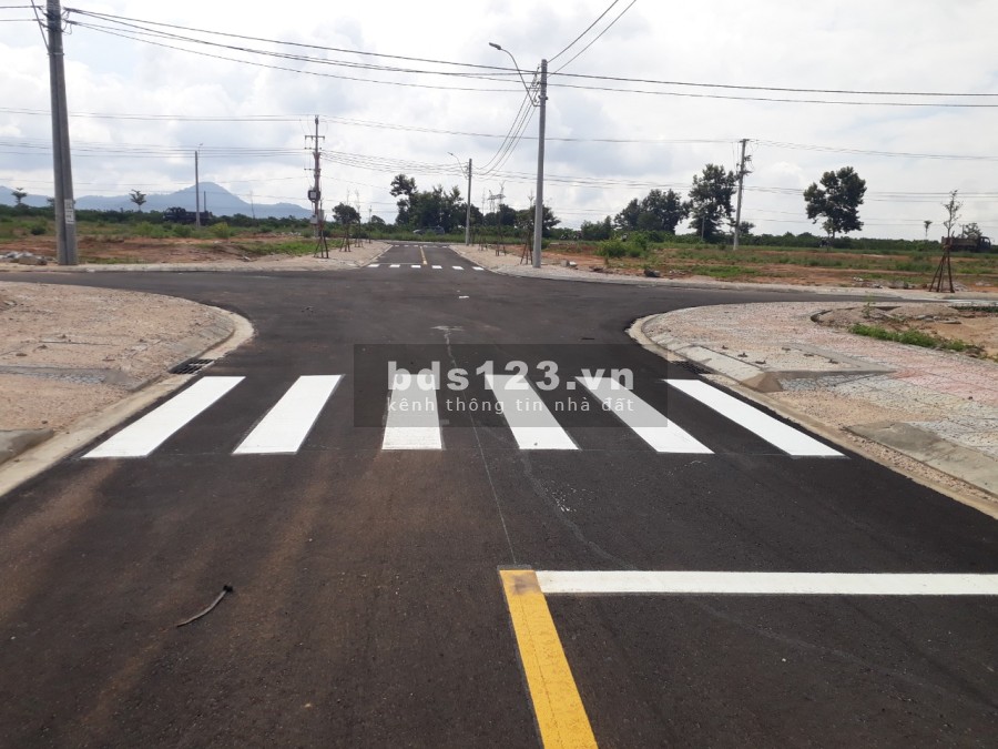 Chính chủ cần tiền, ra gấp lô kề góc mặt tiền Hùng Vương Block D47 rẻ hơn thị trường