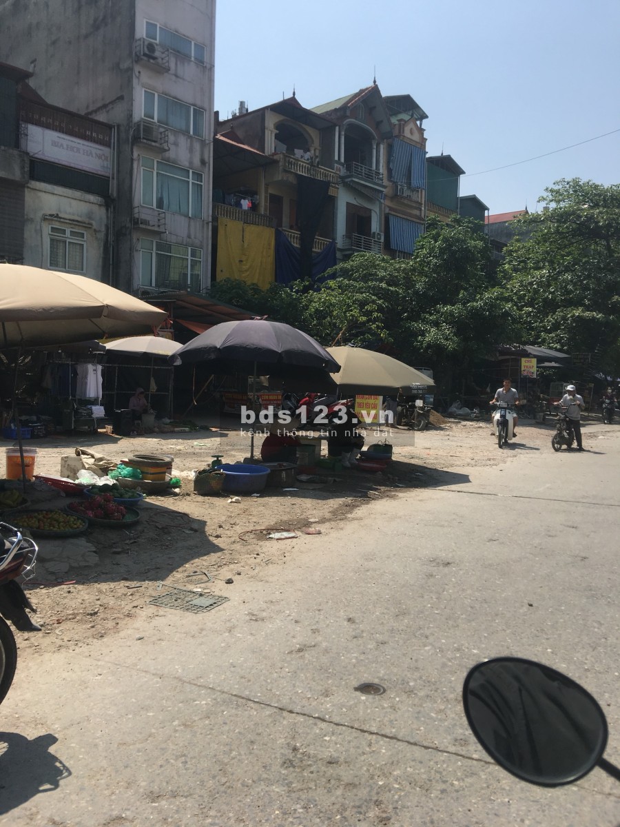 Bán nhà 3 tầng ô tô đỗ cửa diện tích 35m2, tại Cổ Nhuế 2 sát khu B đại học Mỏ, khu dân cư