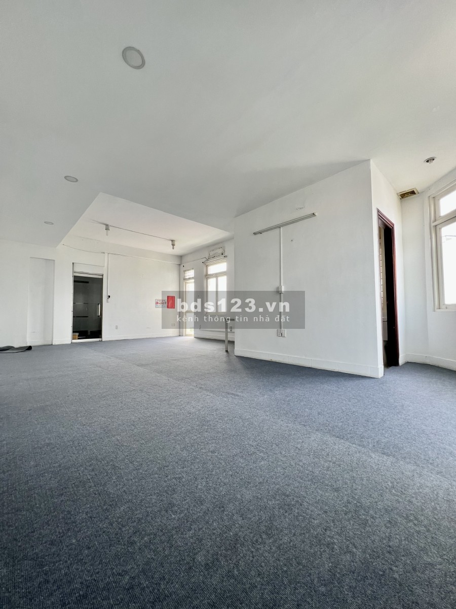 Chính chủ Văn phòng cho thuê Quận 4 View 2 mặt tiền siêu đẹp đầy đủ công năng