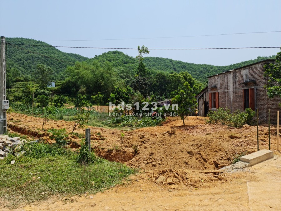 Bán siêu phẩm 1000m2 full thổ cư view núi giáp sông Bôi giá chỉ 1.x tỷ pháp lý chuẩn