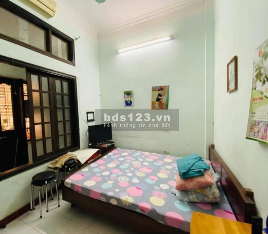 Bán nhà phố Minh Khai, Hai Bà Trưng, 30m2x5T, MT 4m, 2.8 tỷ, lô góc, hiện đại, gần ô tô