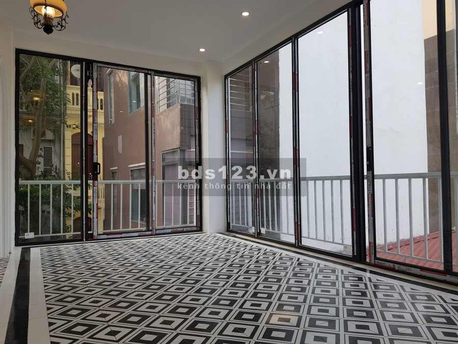 Bán nhà đẹp lô góc phố Láng Hạ 35m2 x 6 tầng giá 7,85 tỷ liên hệ 0912442669