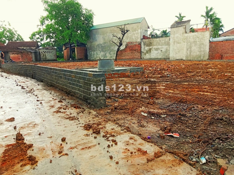 Bán đất Chương Mỹ 29m mặt tiền, full thổ cư hỗ trợ tách sổ. Giá tốt đầu tư sinh lời ngay. Sổ sẵn