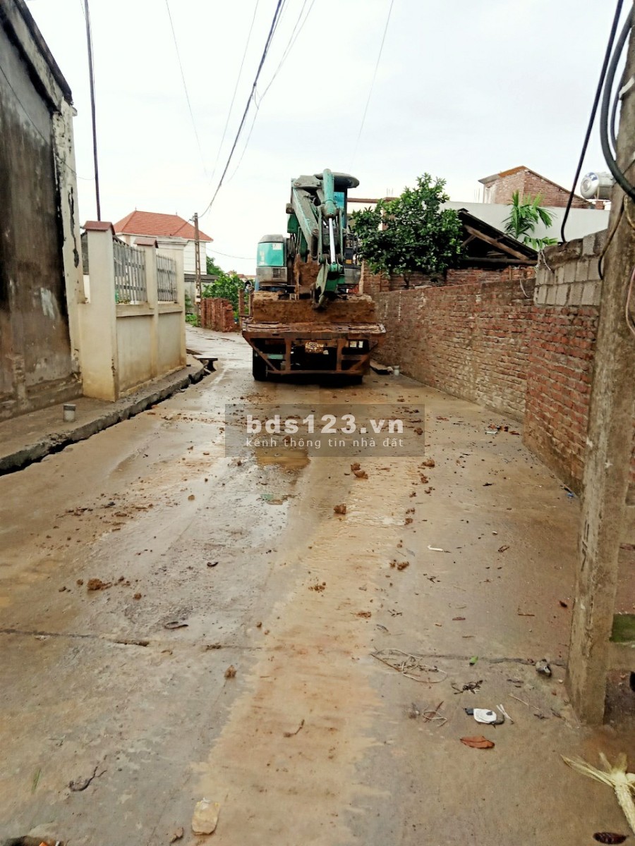 Bán đất Chương Mỹ 29m mặt tiền, full thổ cư hỗ trợ tách sổ. Giá tốt đầu tư sinh lời ngay. Sổ sẵn