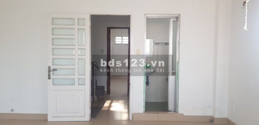 Chính chủ cho thuê nhà mặt tiền Lê Văn Lương trước mặt dự án đô thị Zeitgeist