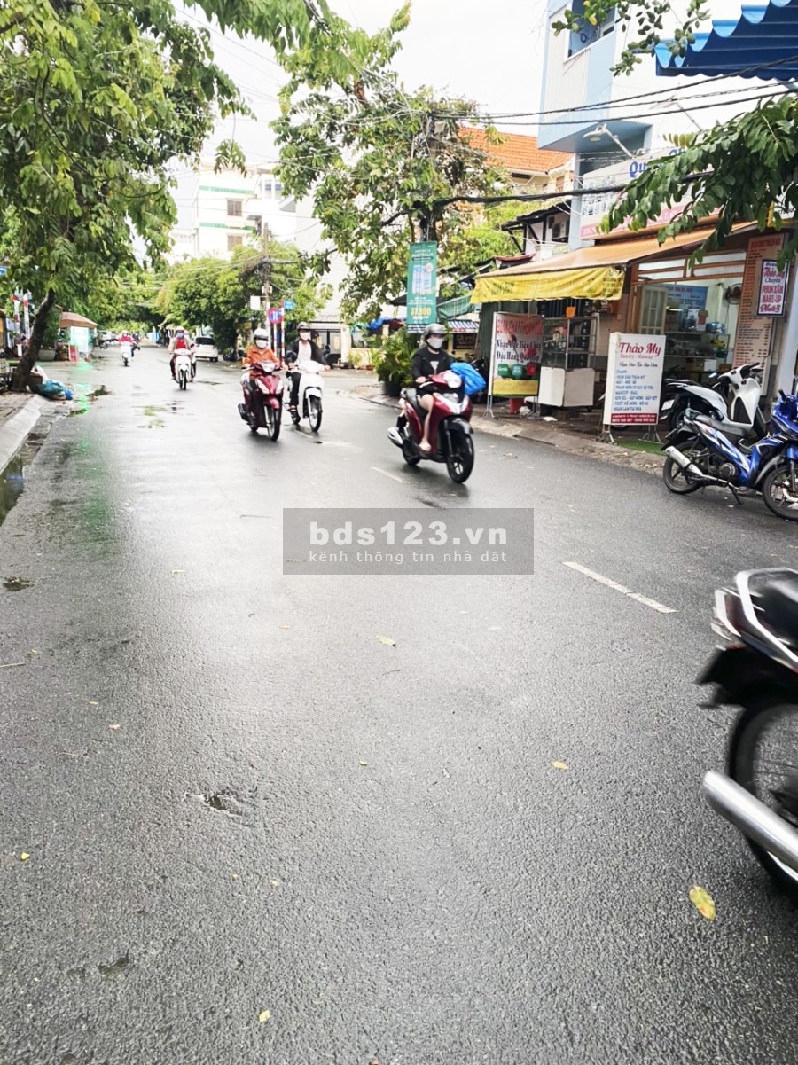 Bán đất mặt tiền kinh doanh đường số 79, phường Tân Quy, Quận 7 xây dựng tự do