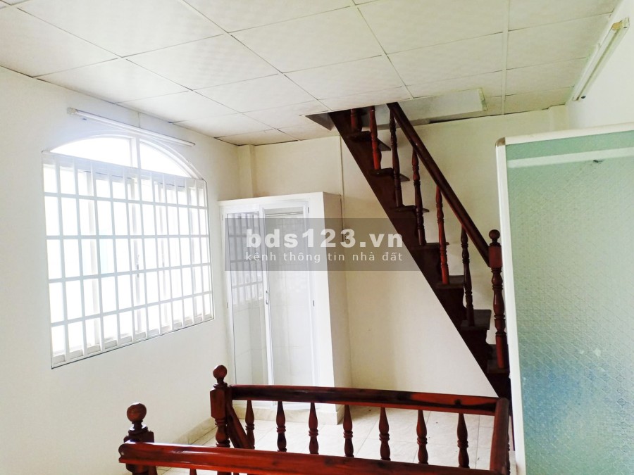 Bán nhà Sổ Hồng Riêng Giá: 2.2 tỷ hẻm 861 đường Trần Xuân Soạn, phường Tân Hưng, Quận 7