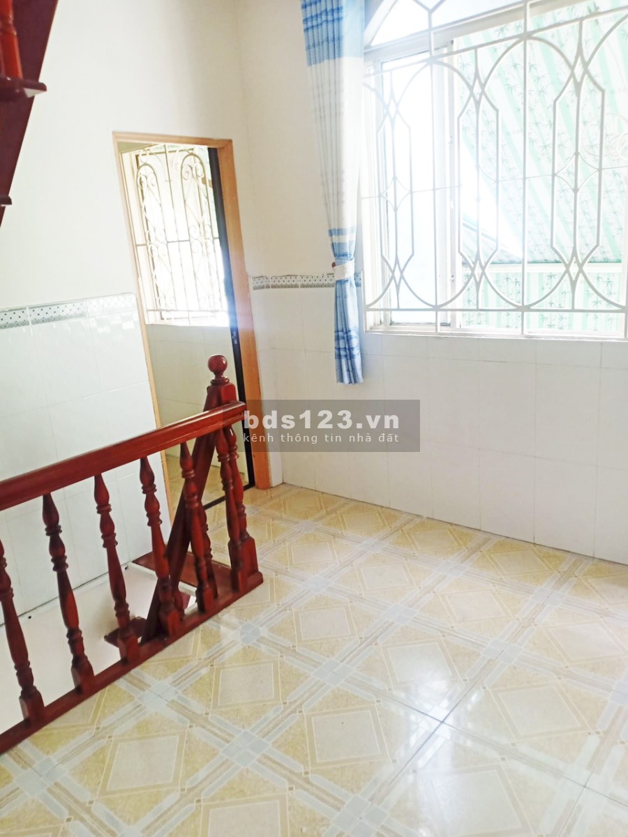 Bán nhà Sổ Hồng Riêng Giá: 2.2 tỷ hẻm 861 đường Trần Xuân Soạn, phường Tân Hưng, Quận 7