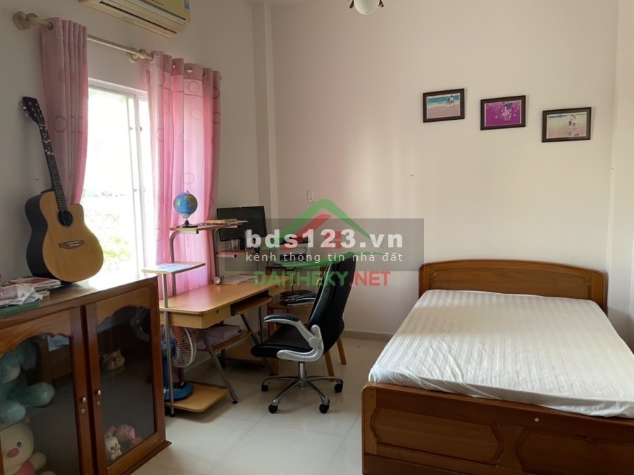 Cần bán gấp nhà Khu Nam Việt Á, 2 tầng, diện tích sử dụng 83m2, đường 5.5m