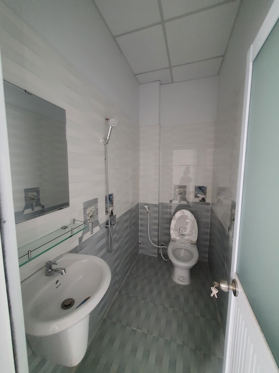Bán nhà Lê Văn Thọ, Gò Vấp 2 tầng đúc kiên cố mới ở ngay, dtsd 32m2, giá chỉ 3.1 tỷ