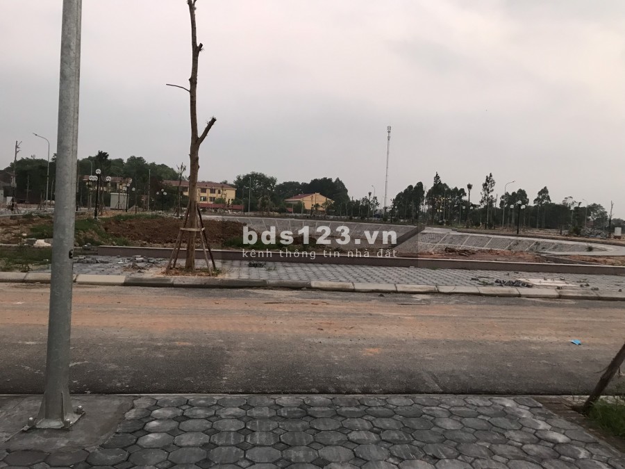 Cần bán lô đất bên TT Bích Động Việt Yên Bắc Giang, diện tích 90m2 giá 1 tỉ 9