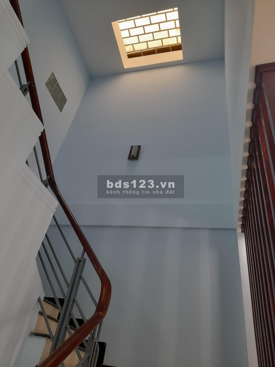 Bán Nhà Hẻm Xe Tải Nguyễn Văn Quá Sát MT Trường Chinh 4x20 Giá 5,5 tỷ Tl