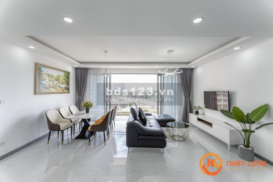 Căn hộ Palm Heights 3pn giá cực tốt cho thuê chỉ 20 triệu/tháng, dtsd 121m2, LH 0339744305 em Bích