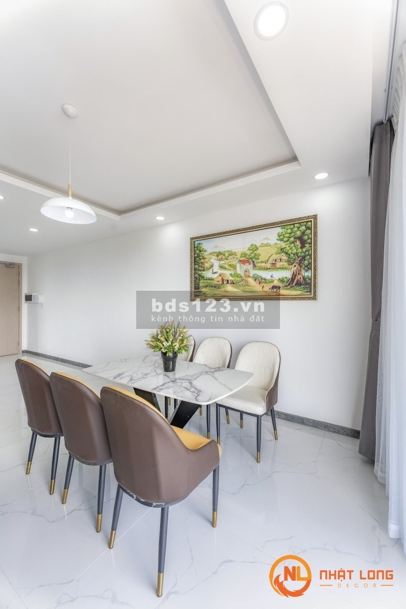 Căn hộ Palm Heights 3pn giá cực tốt cho thuê chỉ 20 triệu/tháng, dtsd 121m2, LH 0339744305 em Bích