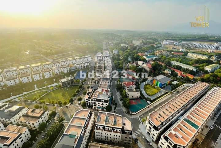 Những căn liền kề cuối cùng của dự án KĐT VCI Moutain View - Giá chỉ từ 4 tỷ / căn - LH 0862 991 339