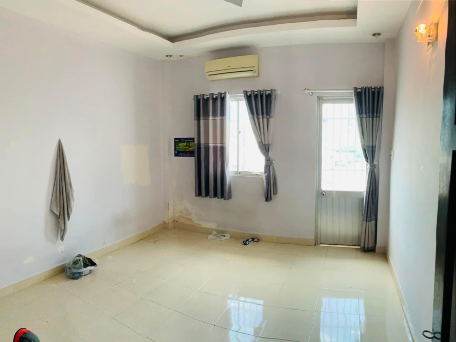 Bán Nhà Nguyễn Thị Thập, 3 Tầng, Phường Bình Thuận, DT 52m2, Giá Hơn 5 Tỷ.