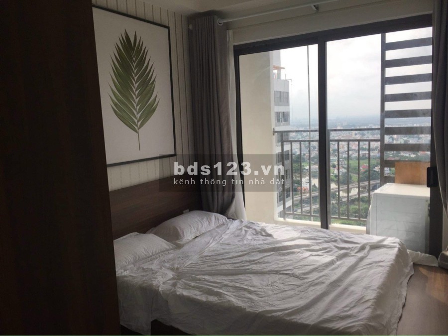 Tin thật 100% bán căn hộ 2PN 76m2 view đẹp, tầng trung giá 4.15 tỷ bao thuế phí, LH: 0902691920